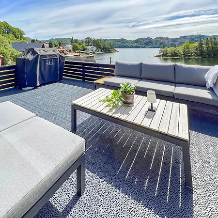 Holiday home Amazing In With House Sea View *
