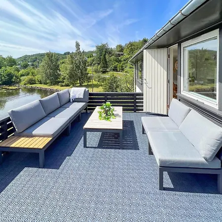 Amazing In With House Sea View Lyngdal